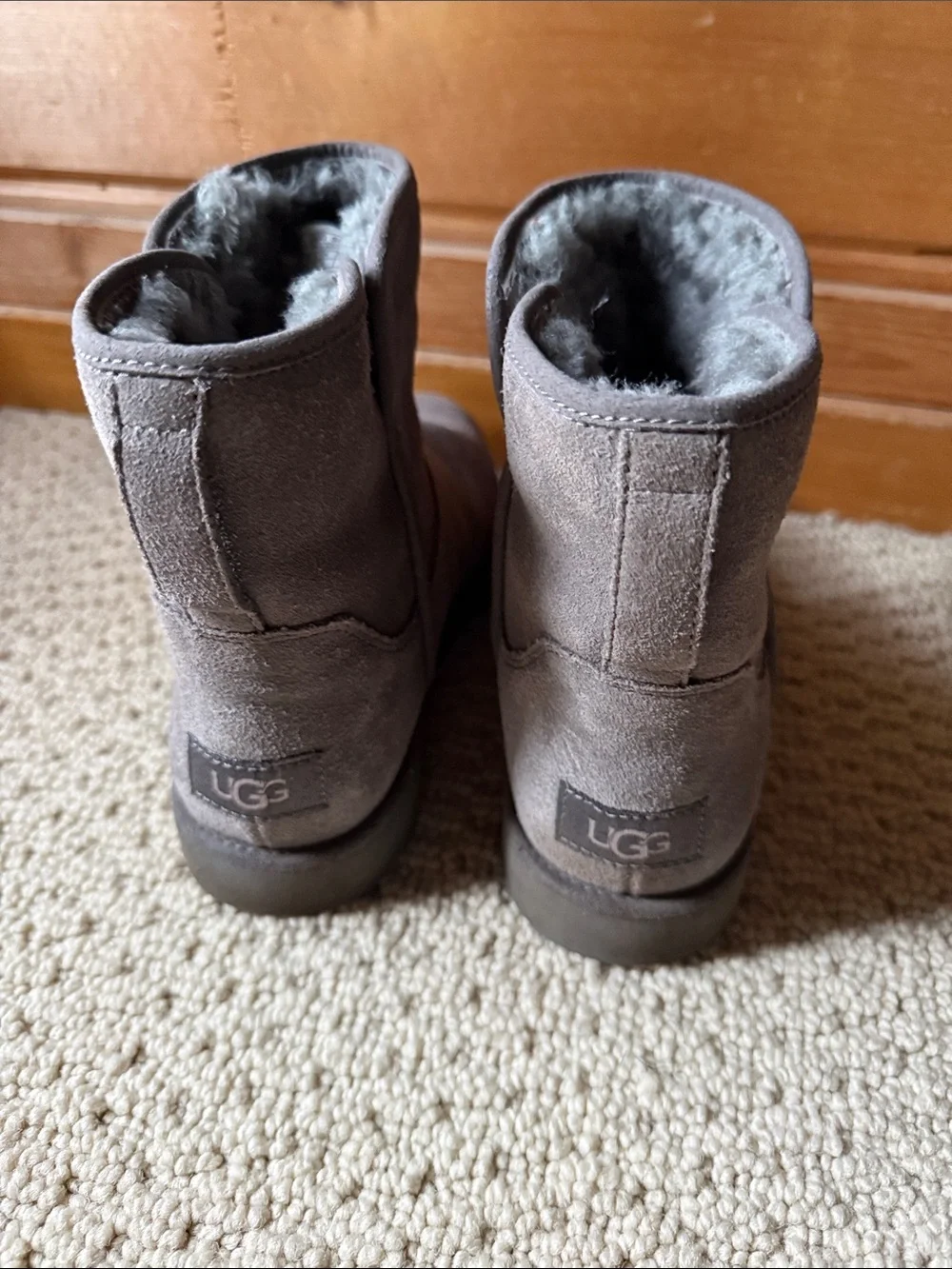 Ugg Gray Suede Winter Boots - Short Ankle Style Size 7